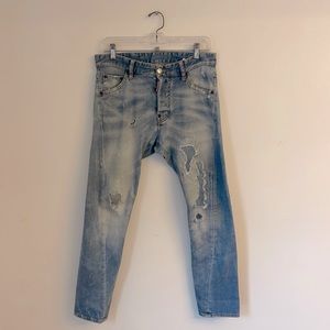 Men’s DSquared2 distressed jeans with patches, light wash